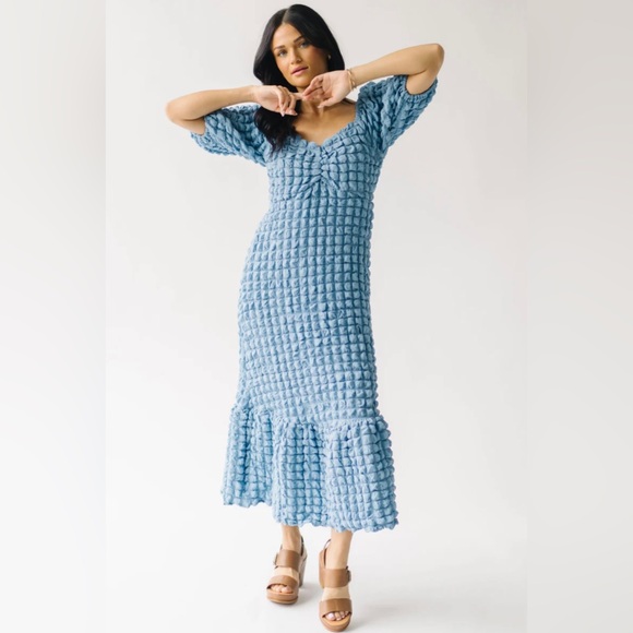 Endless Rose BUBBLE PUFF SLEEVE MAXI DRESS - Picture 7 of 15